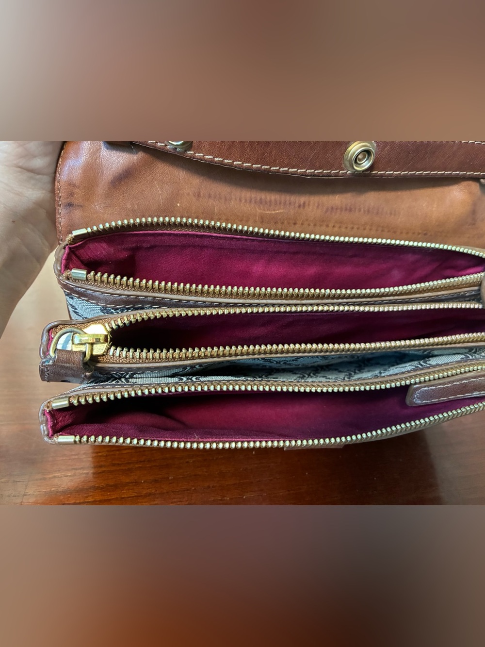 Celine Logo Crossbody - Picture 8 of 9